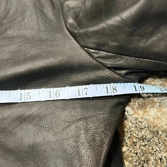 Walter Baker Black Leather Jacket 100% Genuine Leather Womens Size M Flaws - Picture 6 of 11